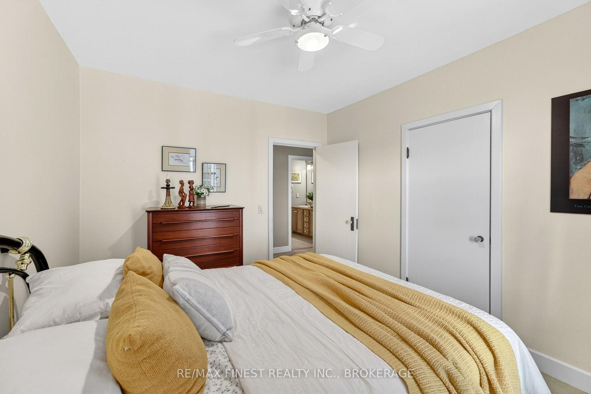 119 Thousand Island Parkway photo 24