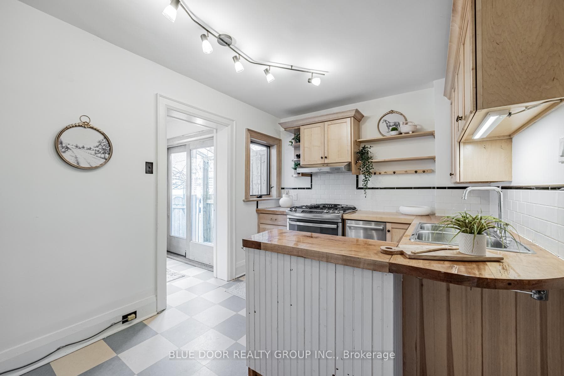 47 Bonnie Brae Boulevard photo 11