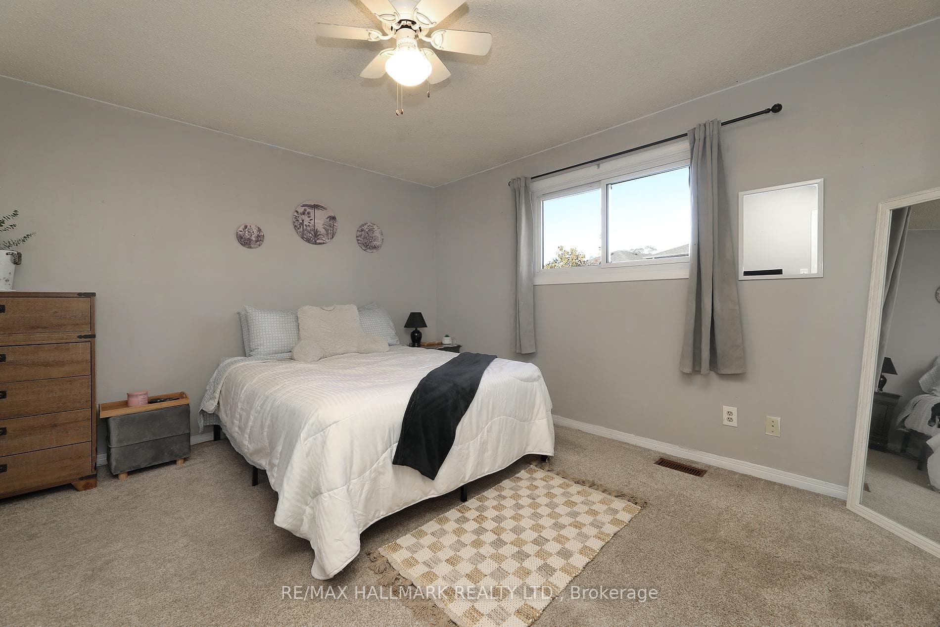 944 William Booth Crescent photo 13