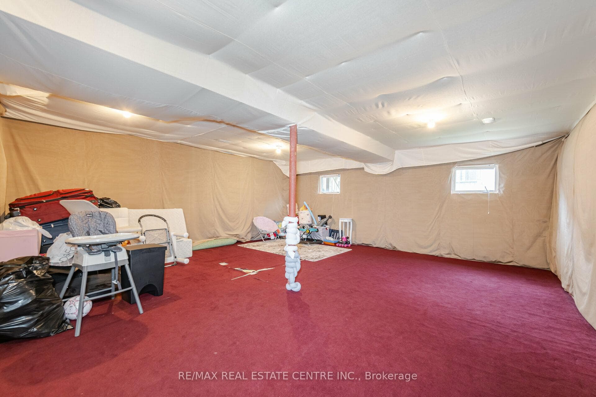 59 Henry Crescent photo 33