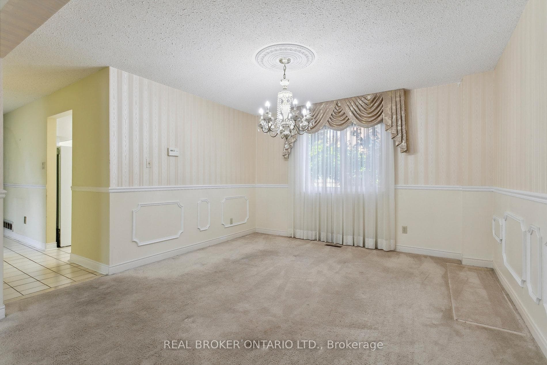 6533 Mockingbird Lane photo 7