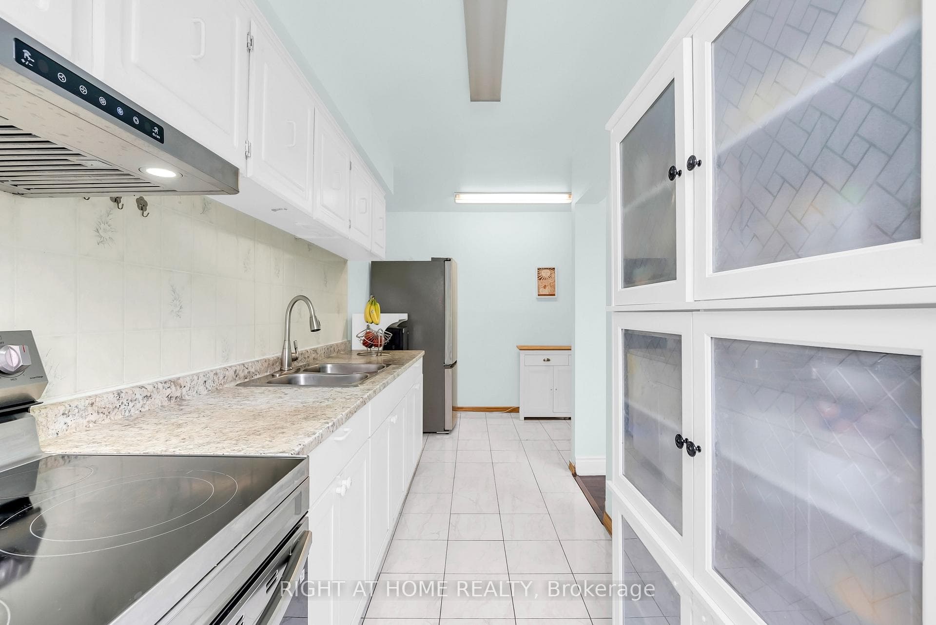 56 Eden Park Drive photo 19