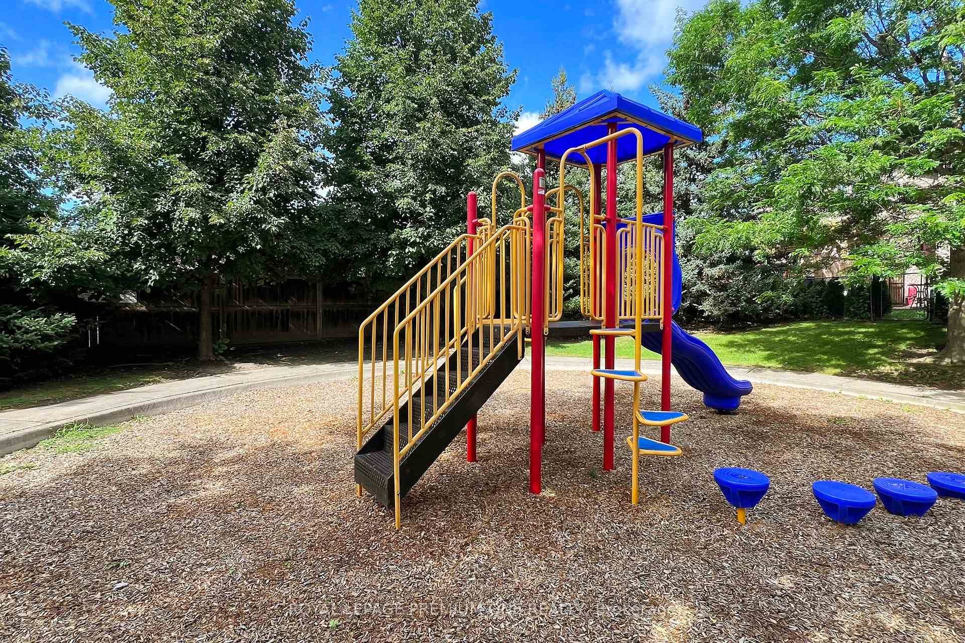 139 Pinedale Gate photo 39