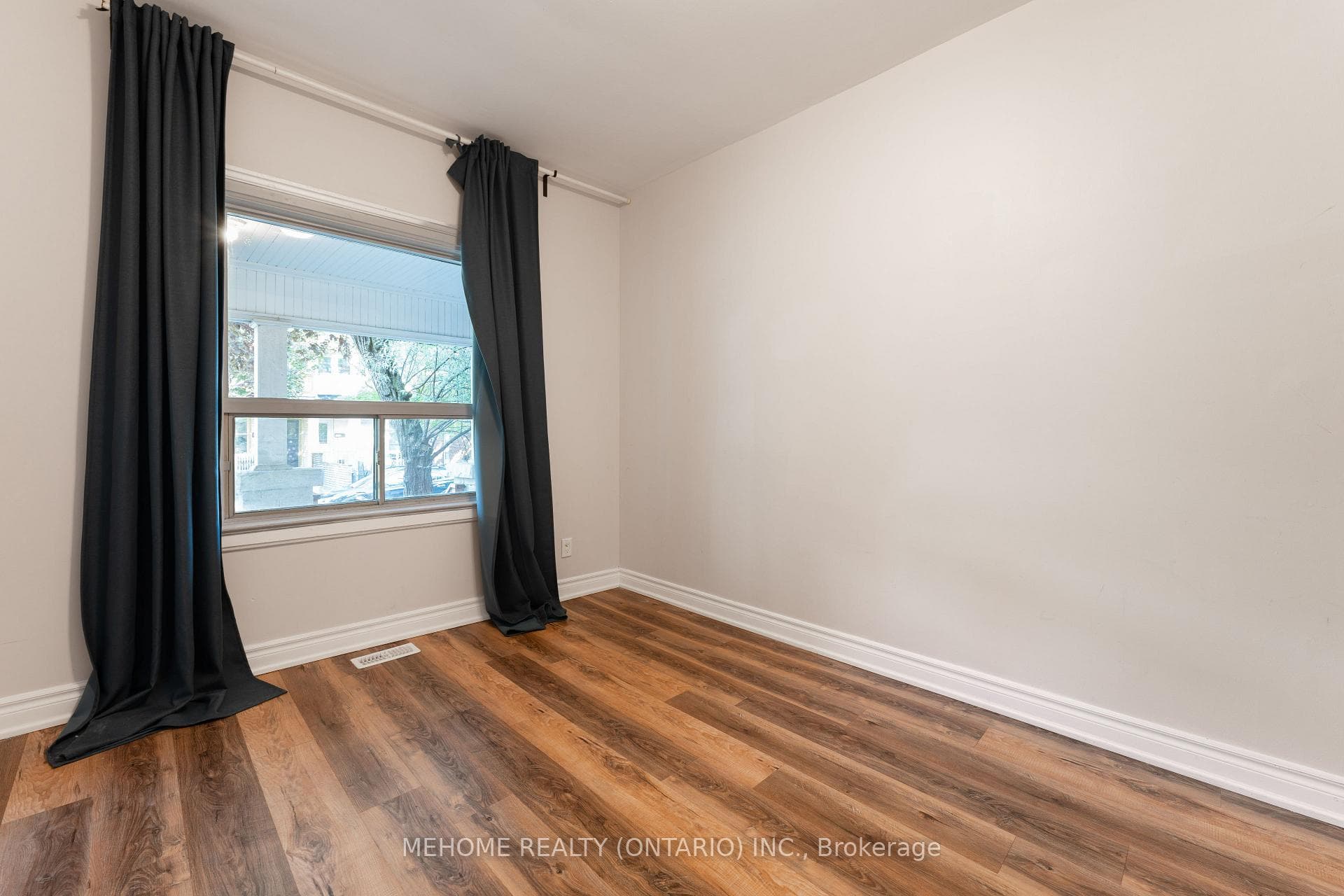 190 Major Street Unit Main photo 14