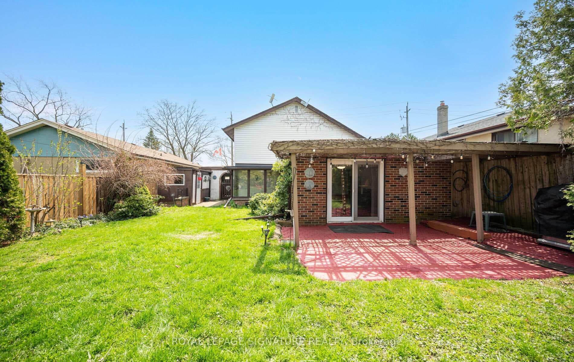 60 Hinton Road photo 44