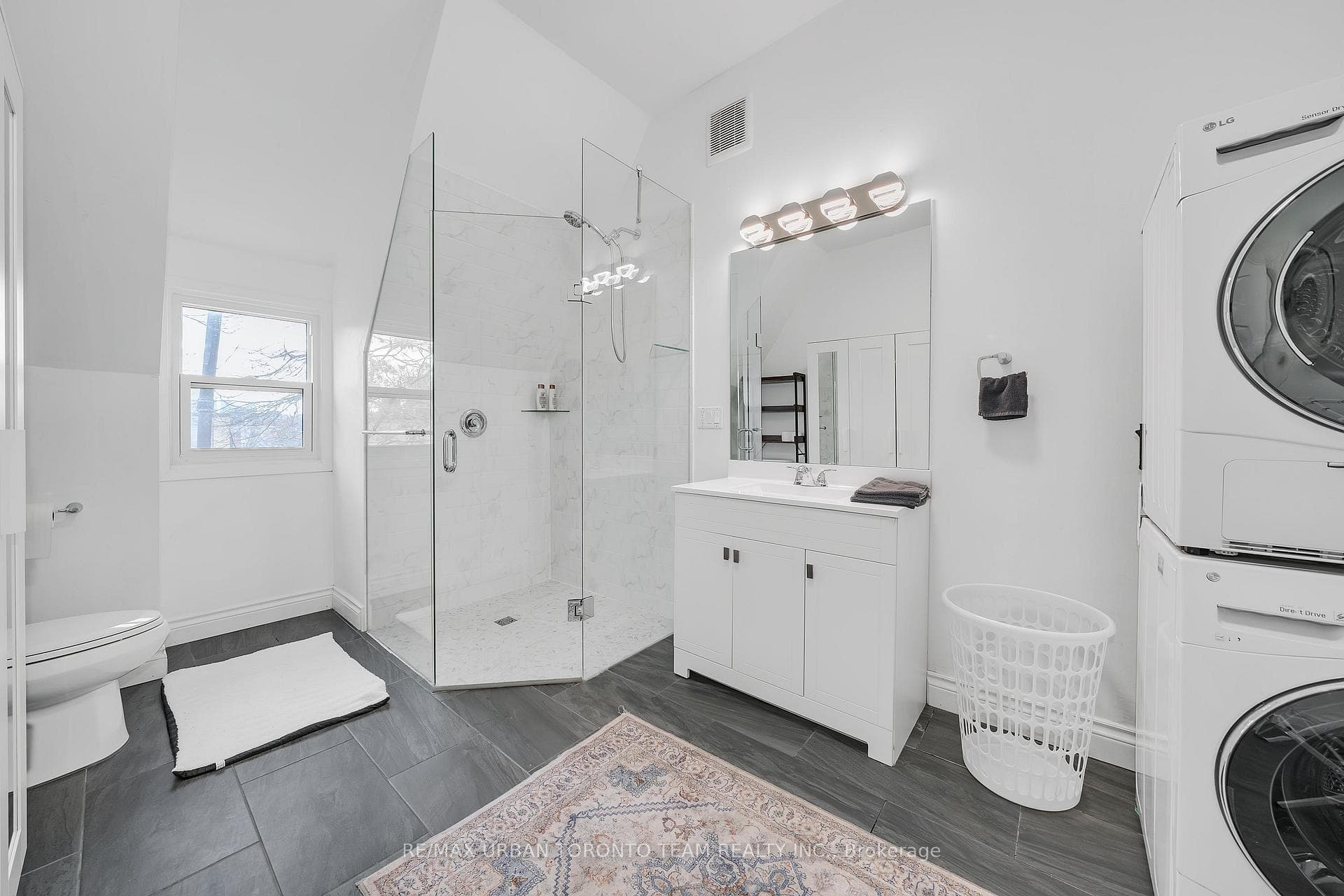 87 Oxford Street Unit Upper photo 14