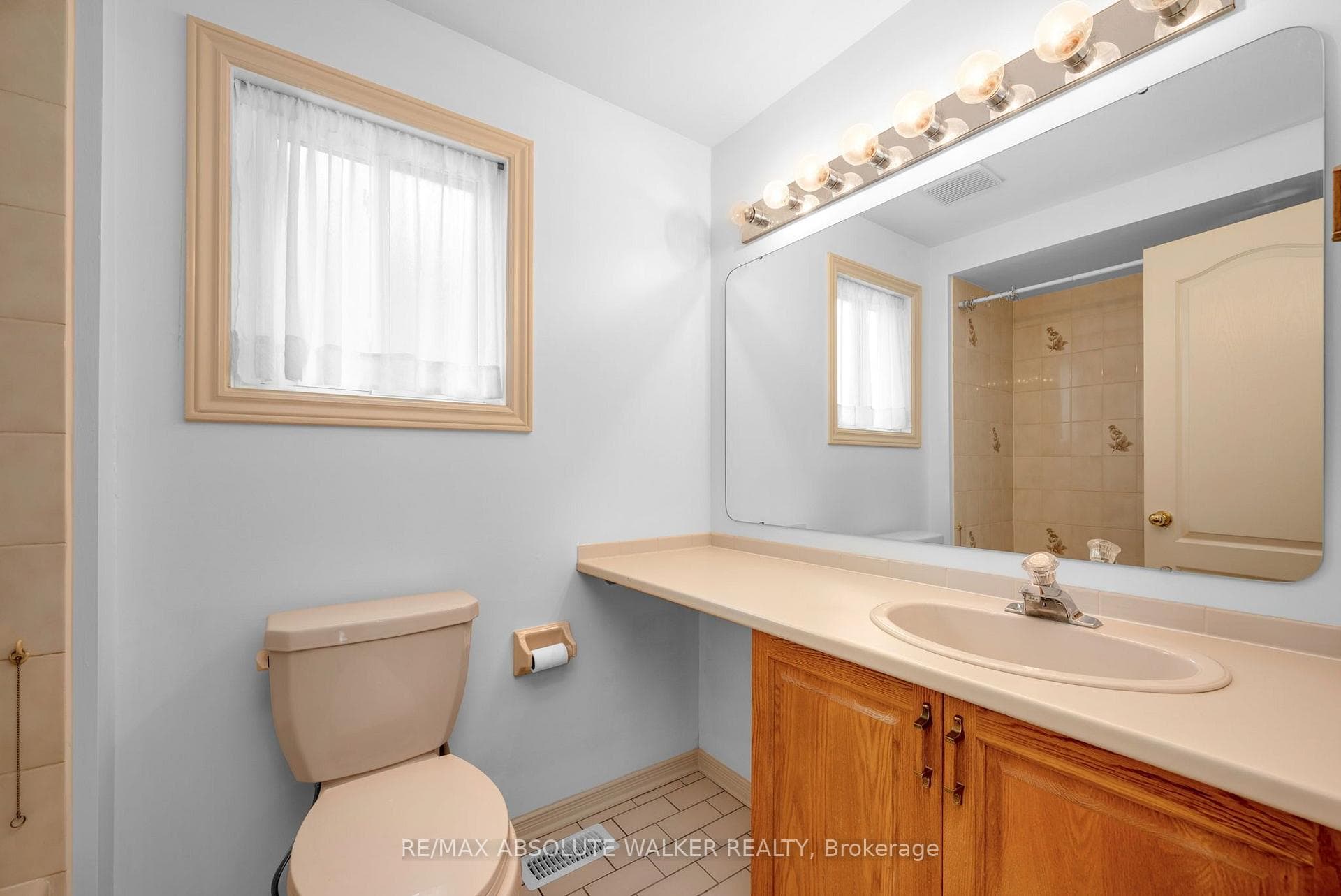 1889 Rosewind Court photo 36