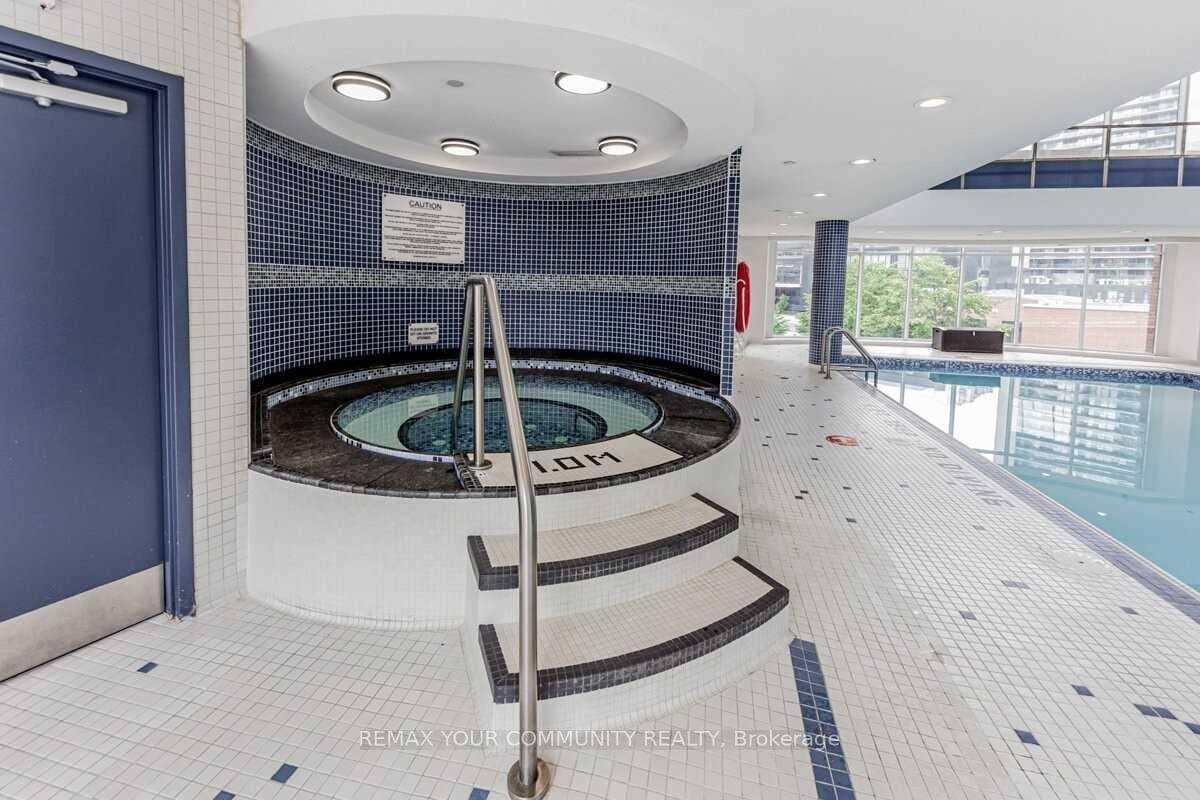 33 Sheppard Avenue Unit 2809 photo 29