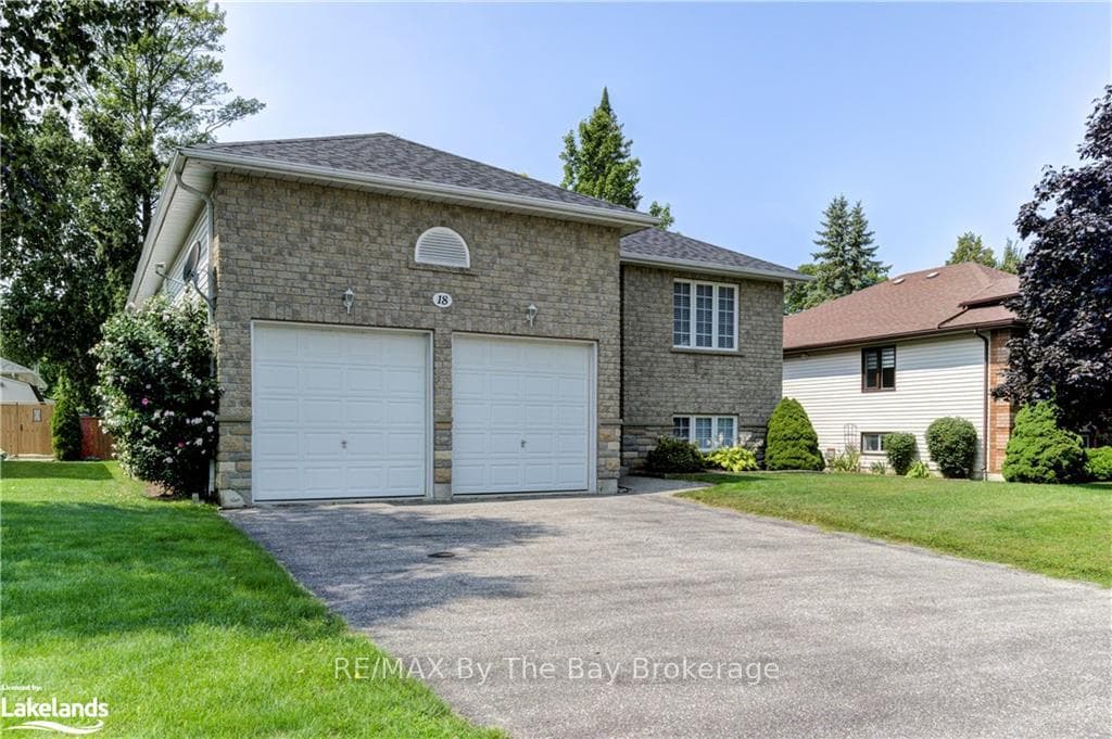 18 RIVERDALE Drive photo 2