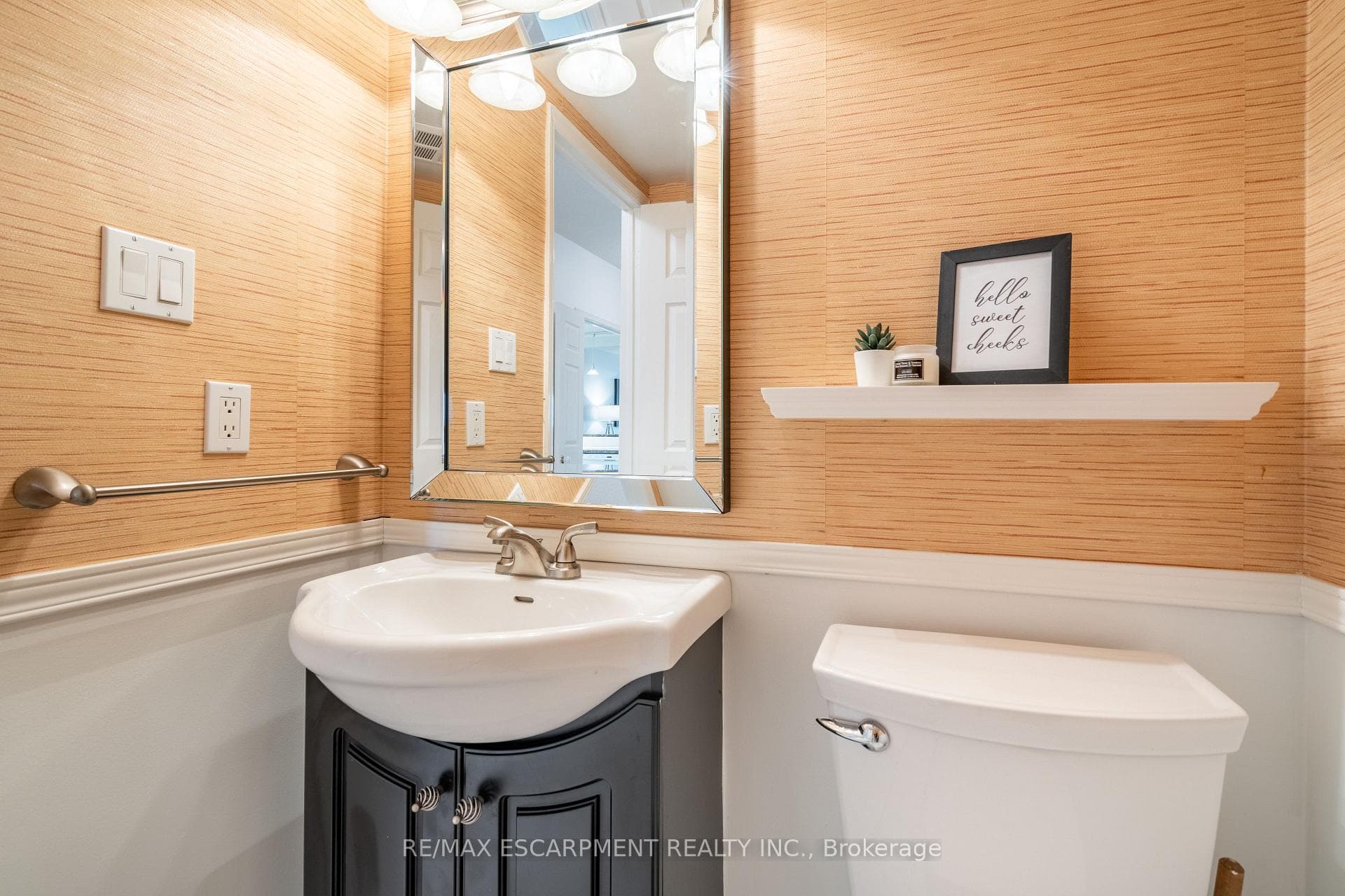 415 Locust Street Unit 303 photo 14