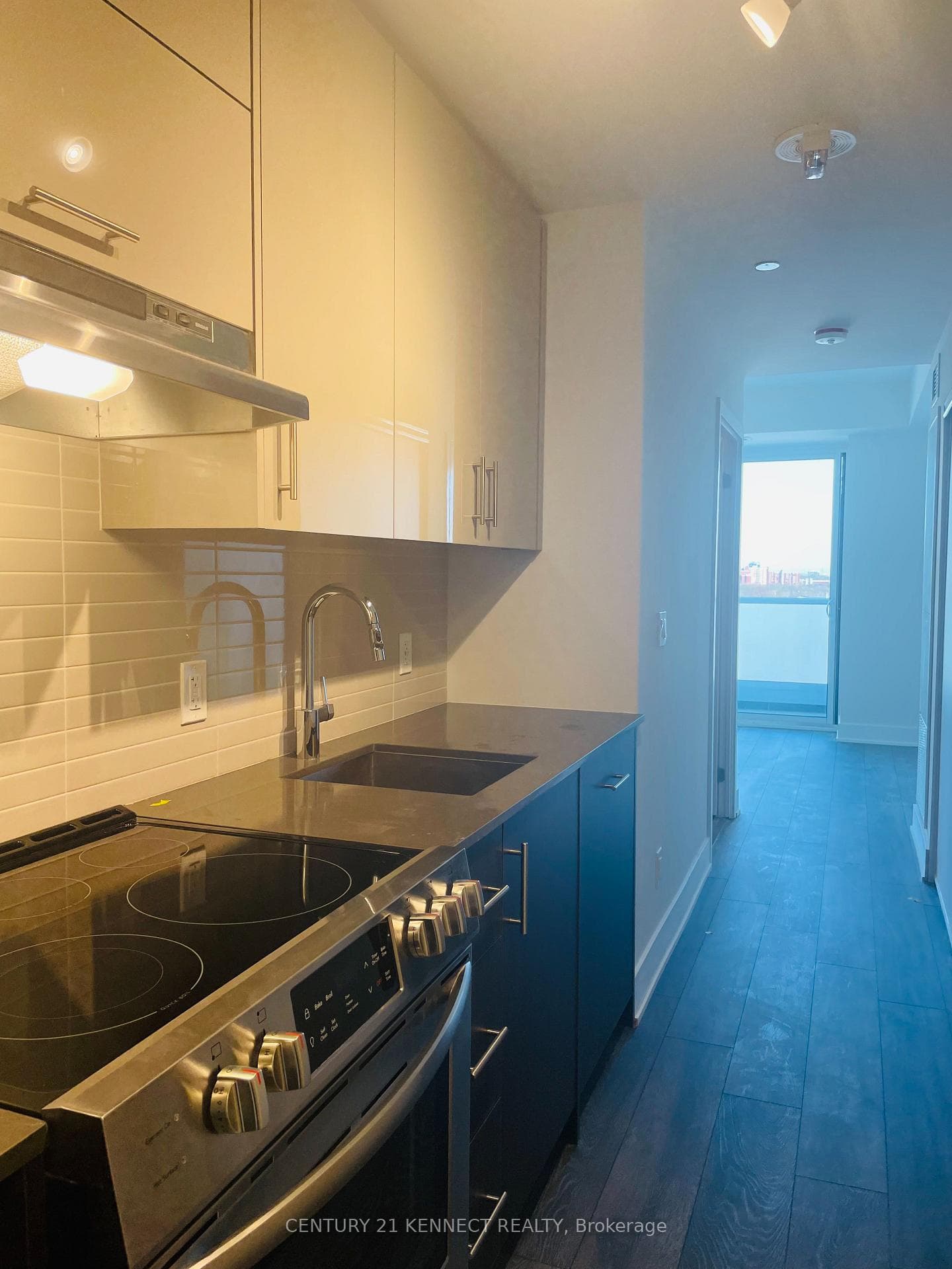 188 Fairview Mall Drive Unit 1005 photo 6