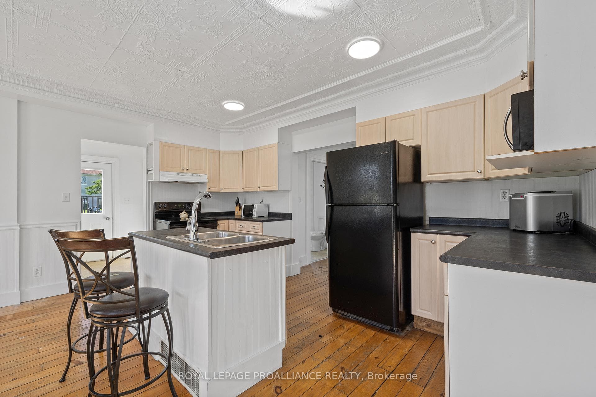164 King Street photo 11