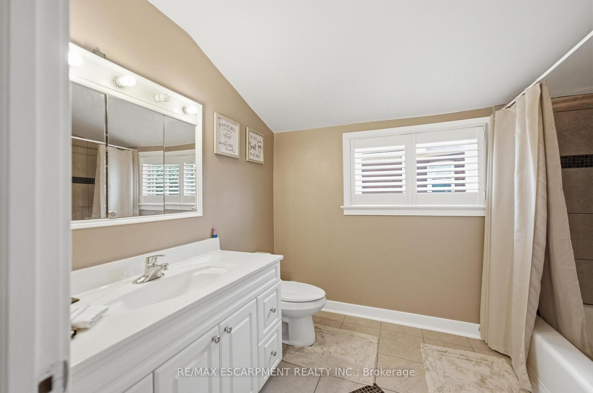 1260 Highway 8 N/A photo 24