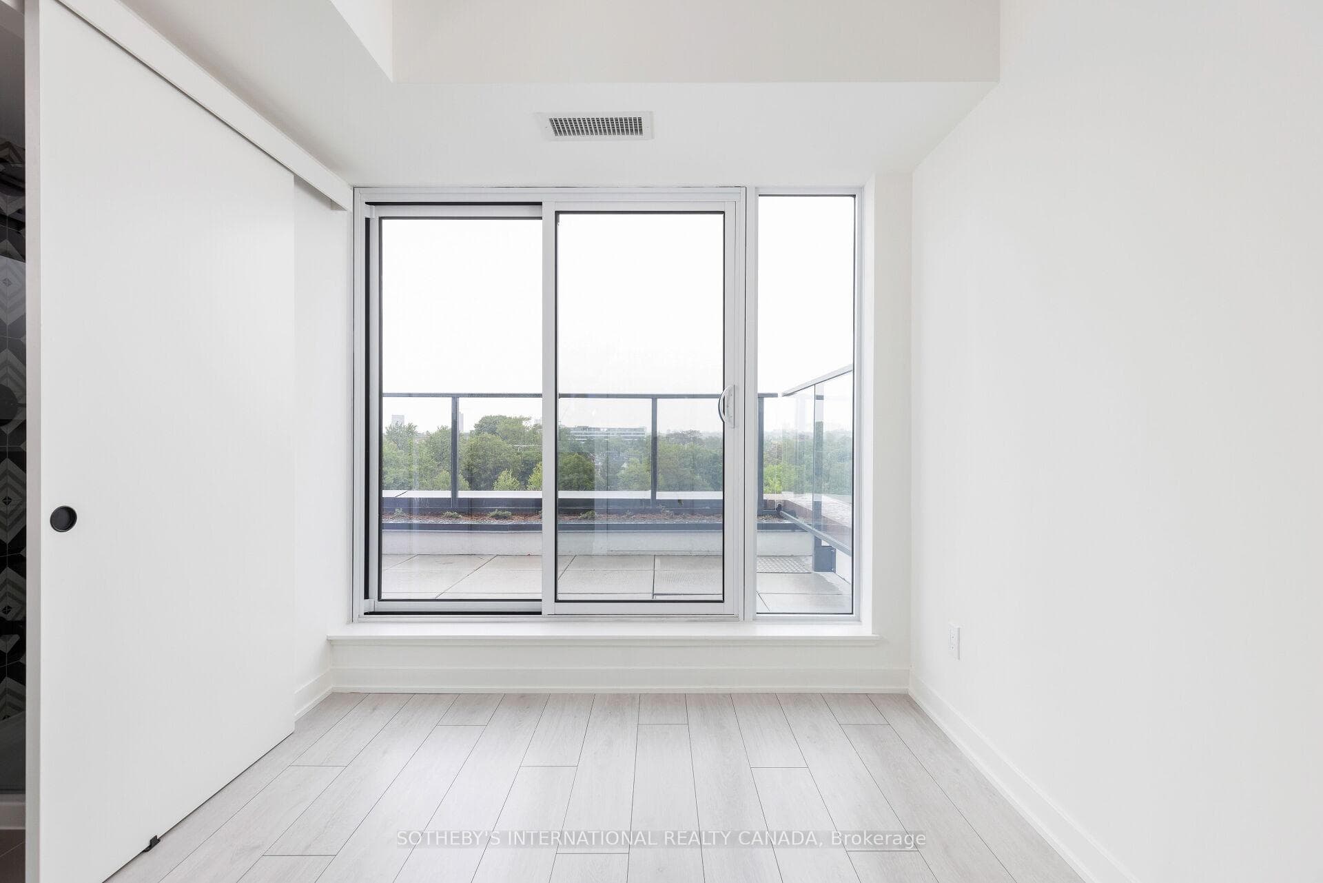 5 Lakeview Avenue Unit 708 photo 10