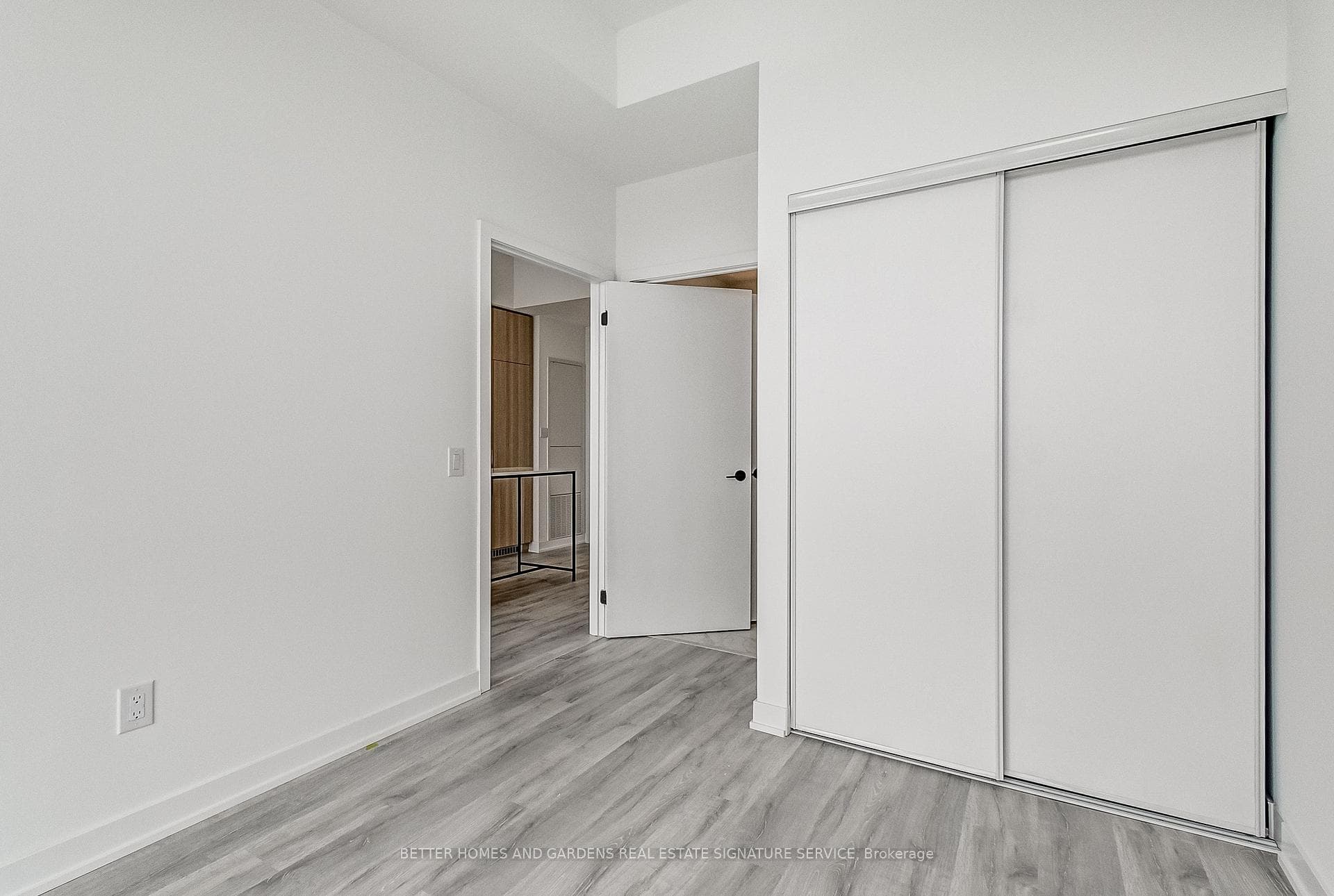 220 Missinnihe Way Unit 515 photo 19