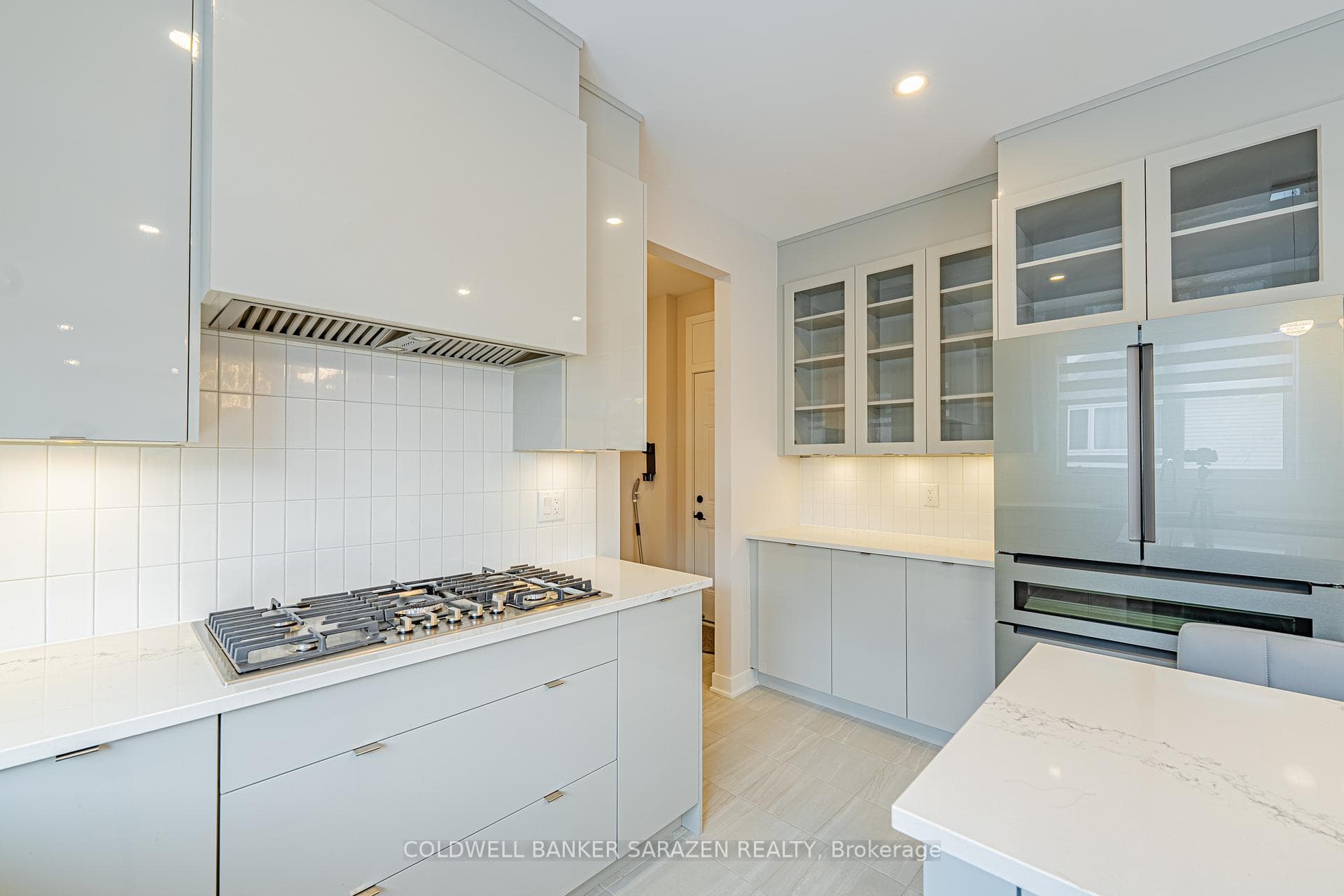 753 Eminence Street photo 15