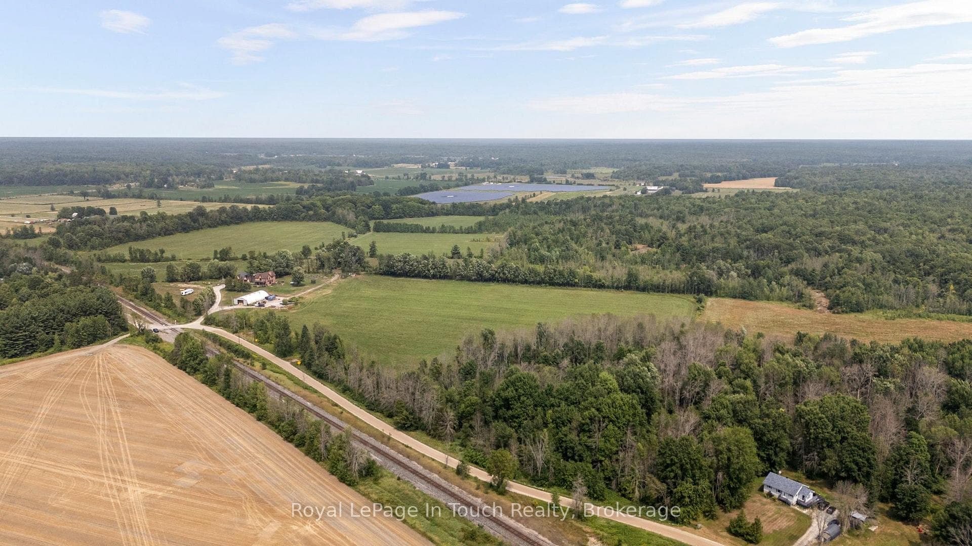 1561 Lovering Line photo 5