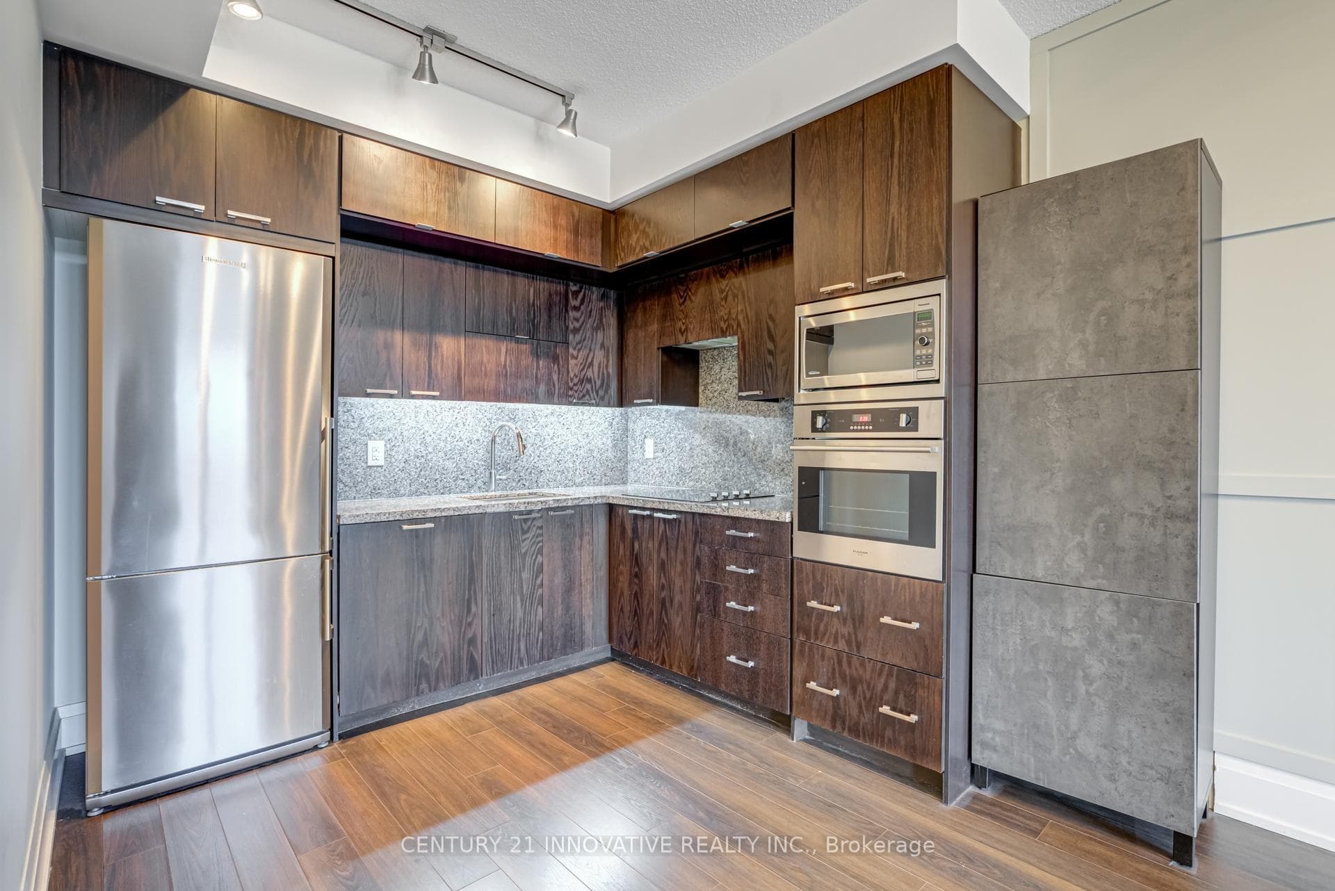 120 Harrison Garden Boulevard Unit 1008 photo 7