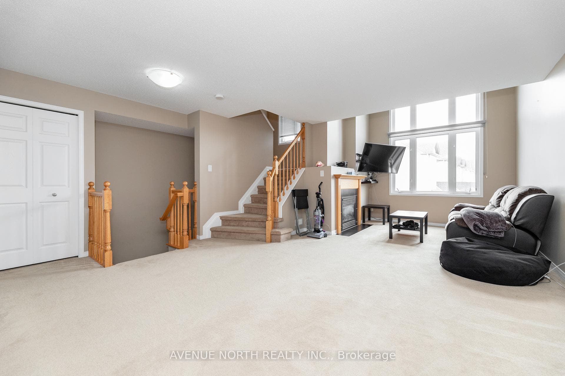 362 Galston Private photo 6