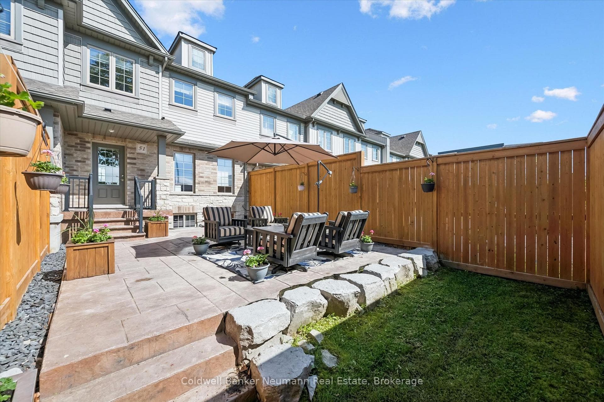 51 Jeffrey Drive photo 1