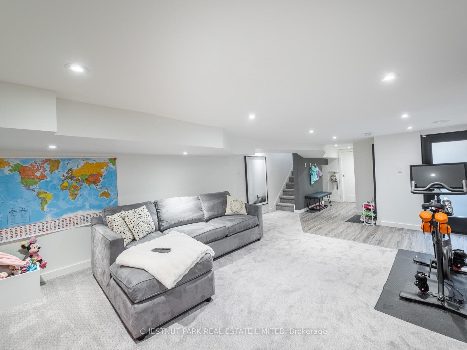 113 Cottingham Street photo 25