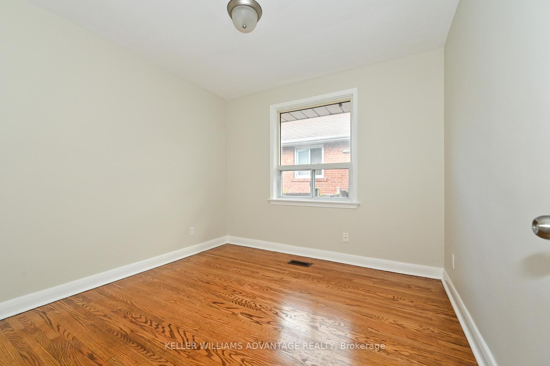 88 Wexford Boulevard photo 12