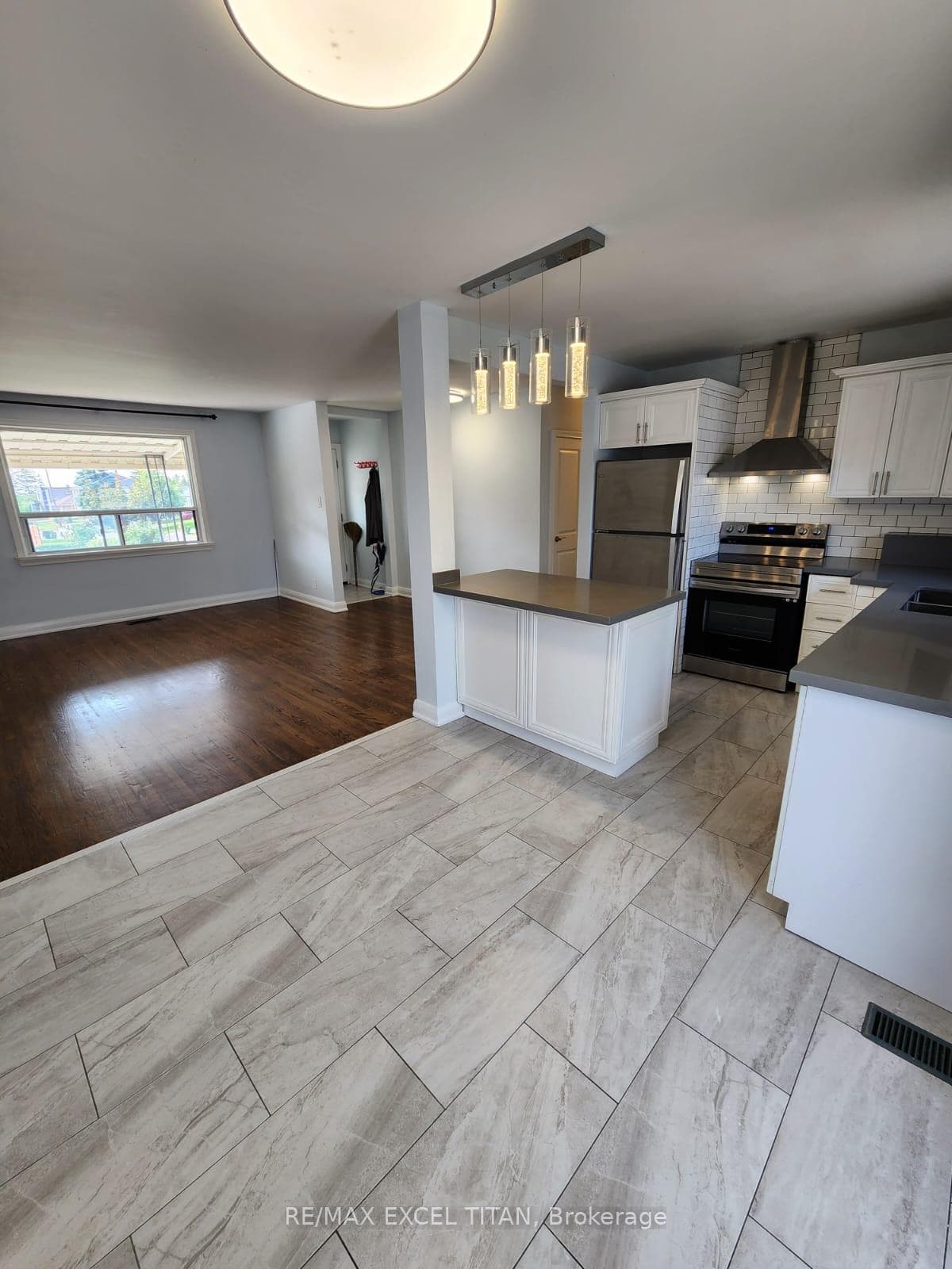 17 Wickford Drive Unit Upper photo 4