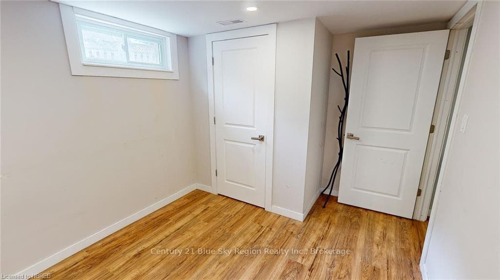 9 ABBOTT Court photo 31