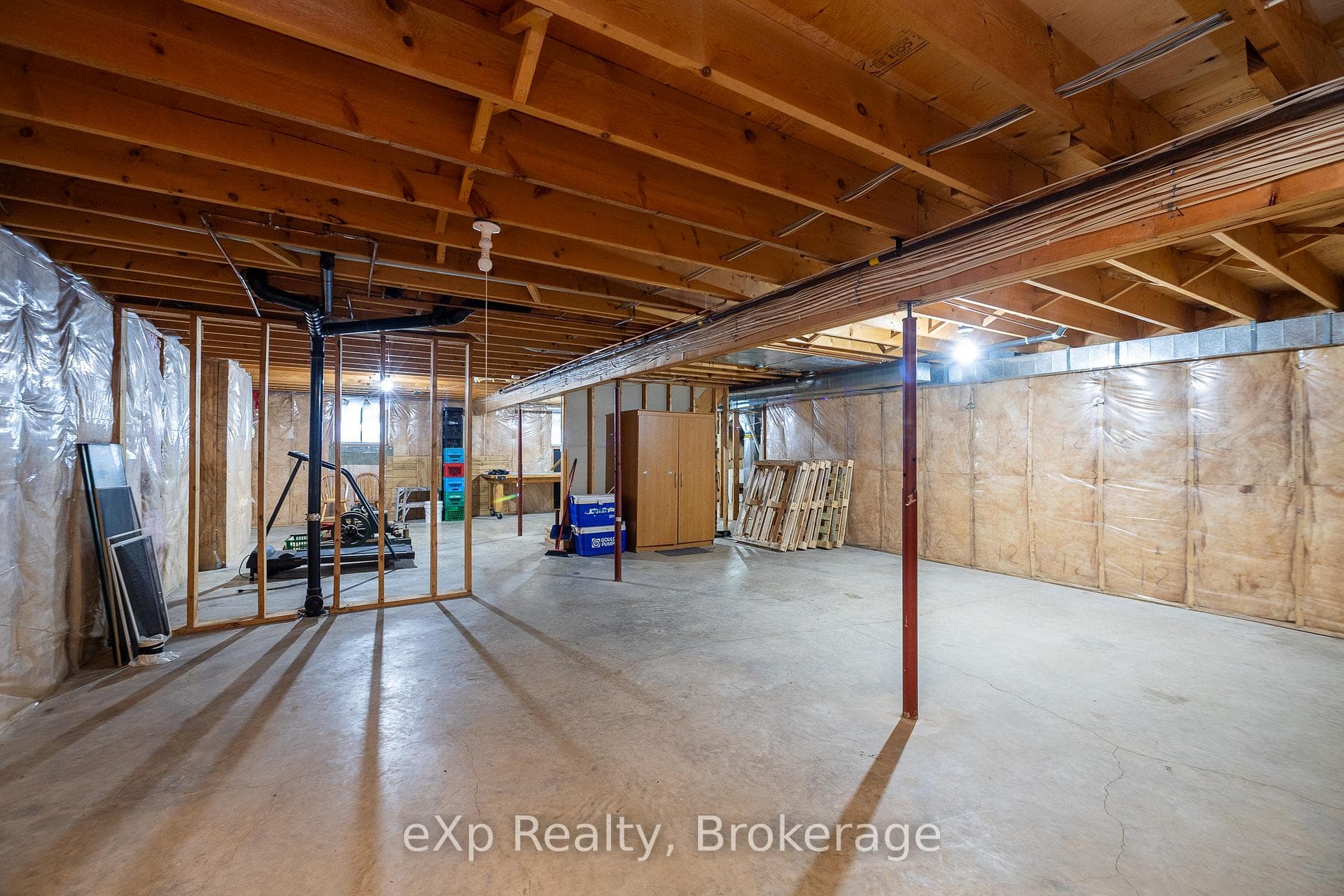 103 Margaret Elizabeth Avenue photo 32