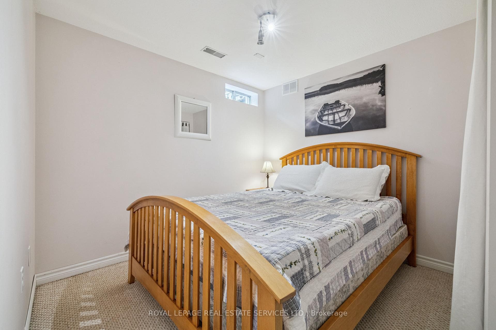 5186 Ravine Crescent photo 23