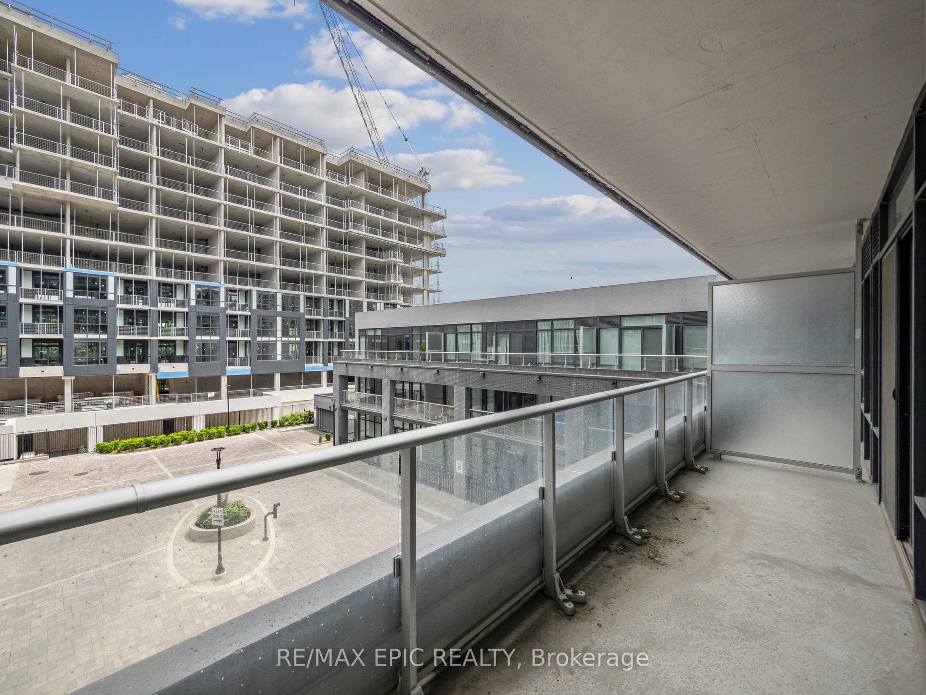621 Sheppard Avenue Unit 301 photo 24