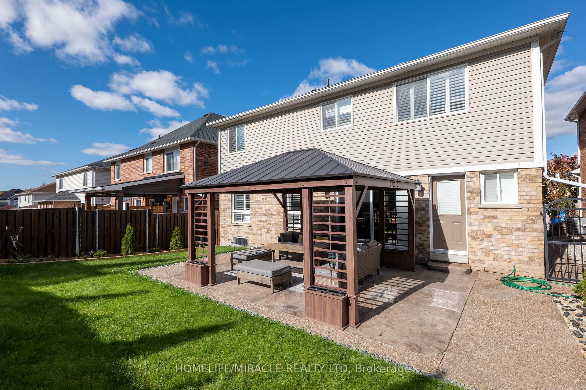 24 Triller Avenue photo 37