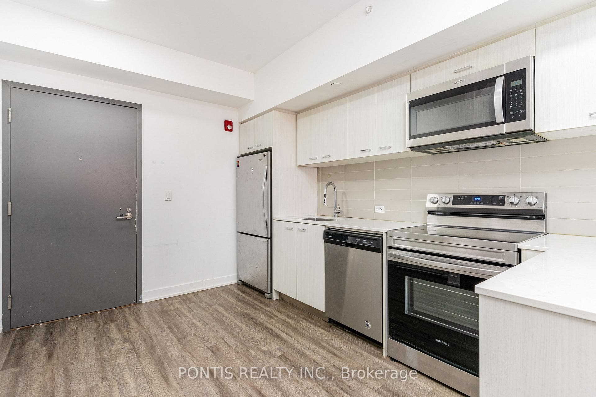 2100 Bridletowne Circle Unit 330 photo 12