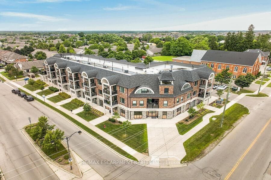 2605 Binbrook Road Unit 208 photo 19