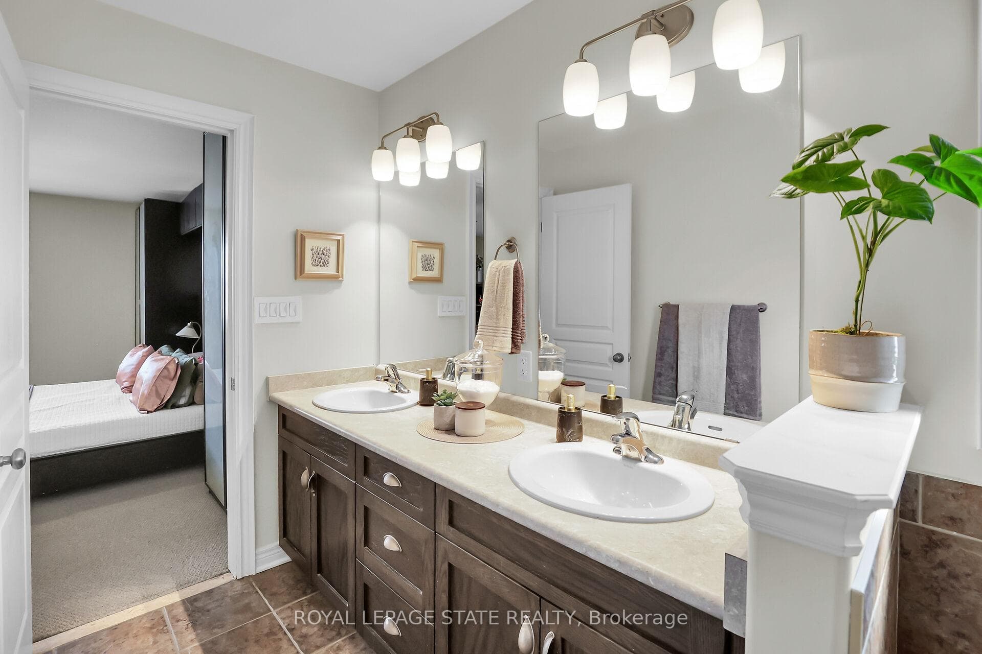 40 Bell Avenue photo 28