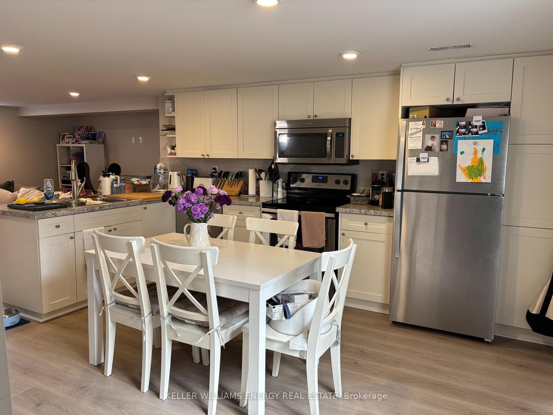 168 Riverside Drive Unit Lower photo 4
