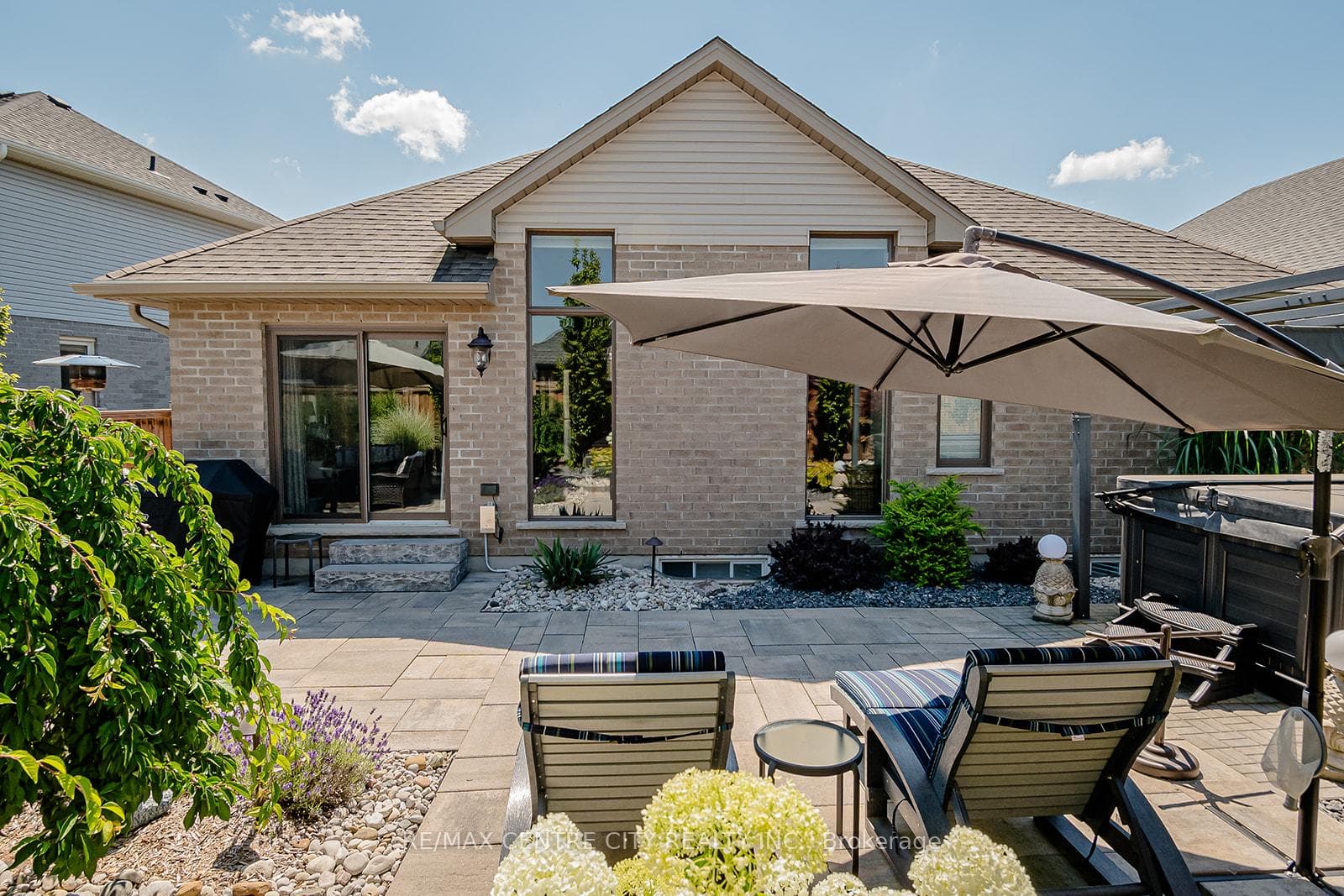 402 Larry Street photo 33