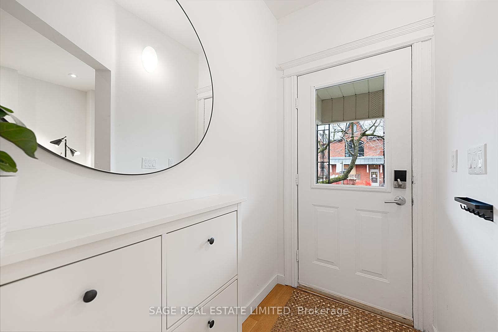285 Delaware Avenue photo 37