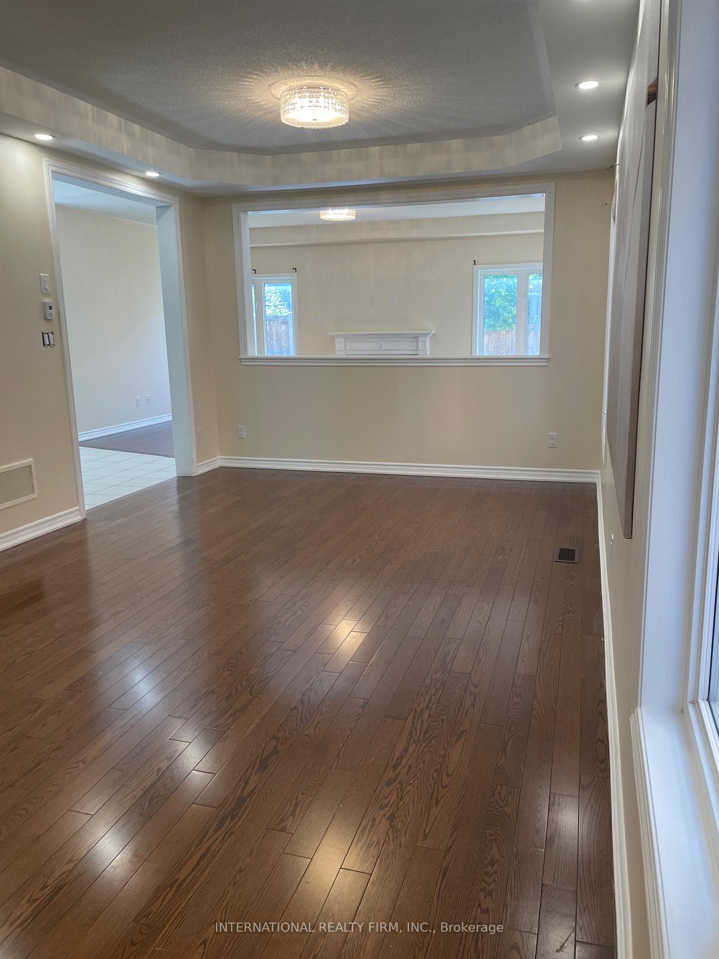 1272 Sim Place photo 11