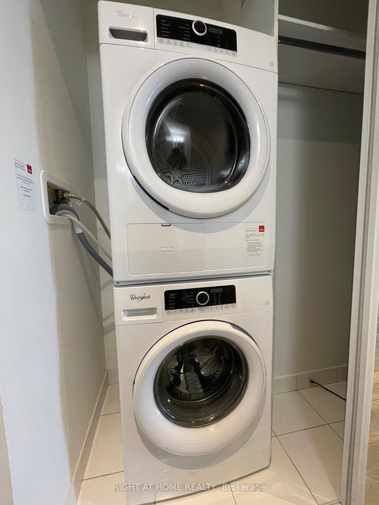 89 McGill Street Unit 1303 photo 8