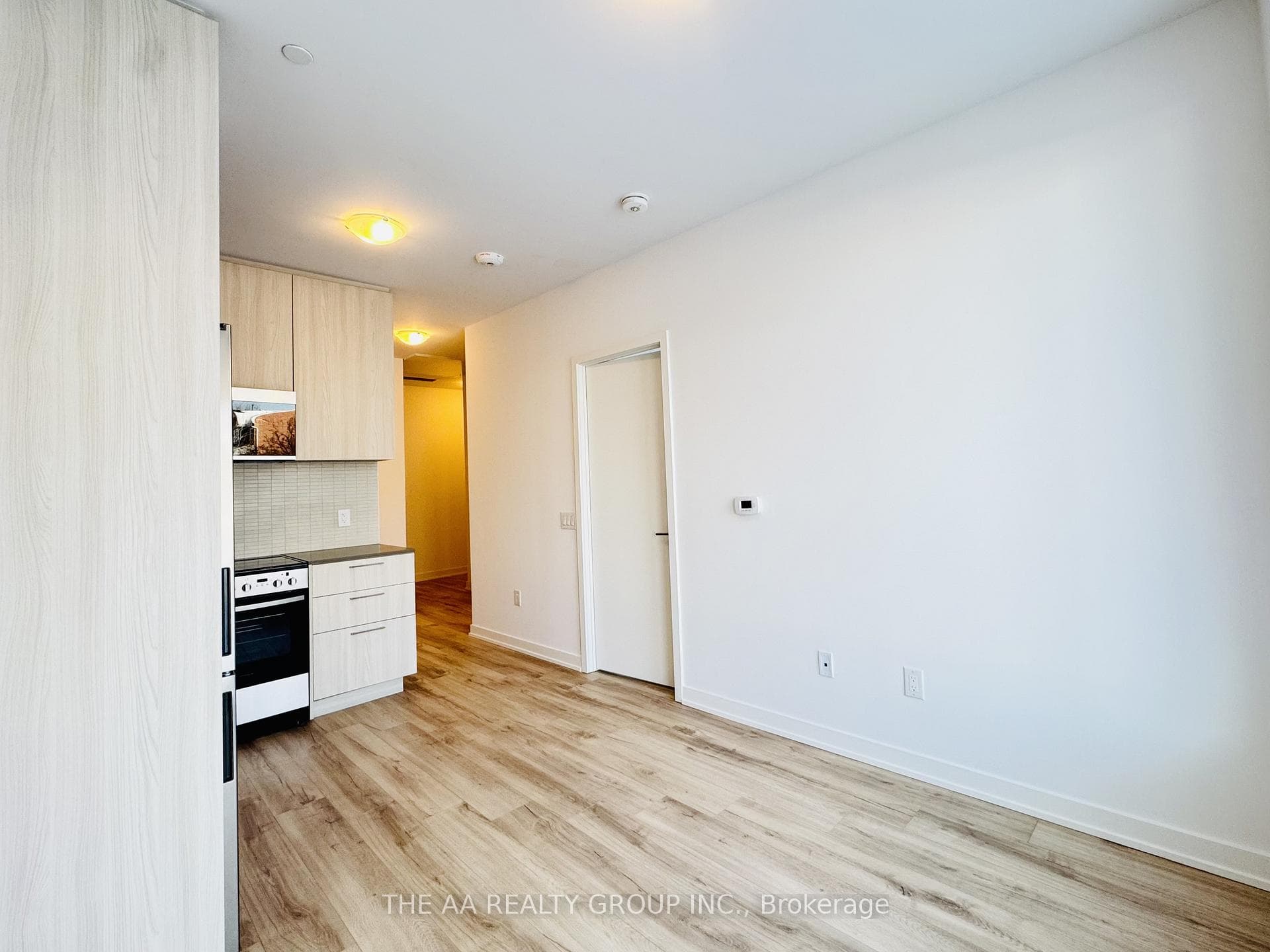 7437 Kingston Road Unit 103B photo 6