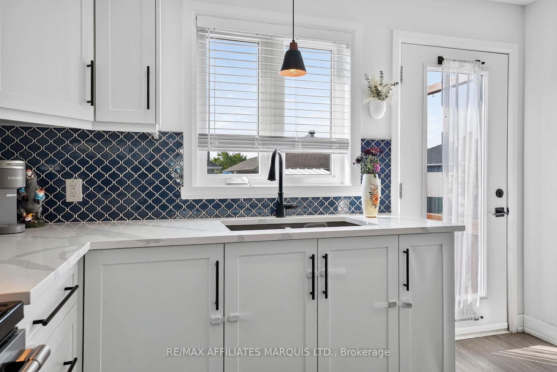 183 Emily Jade Crescent photo 6