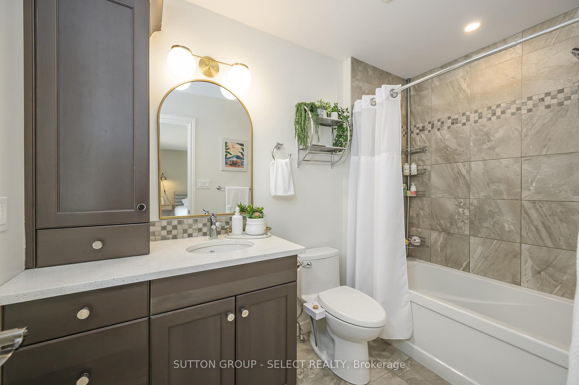 398 Beamish Street photo 18