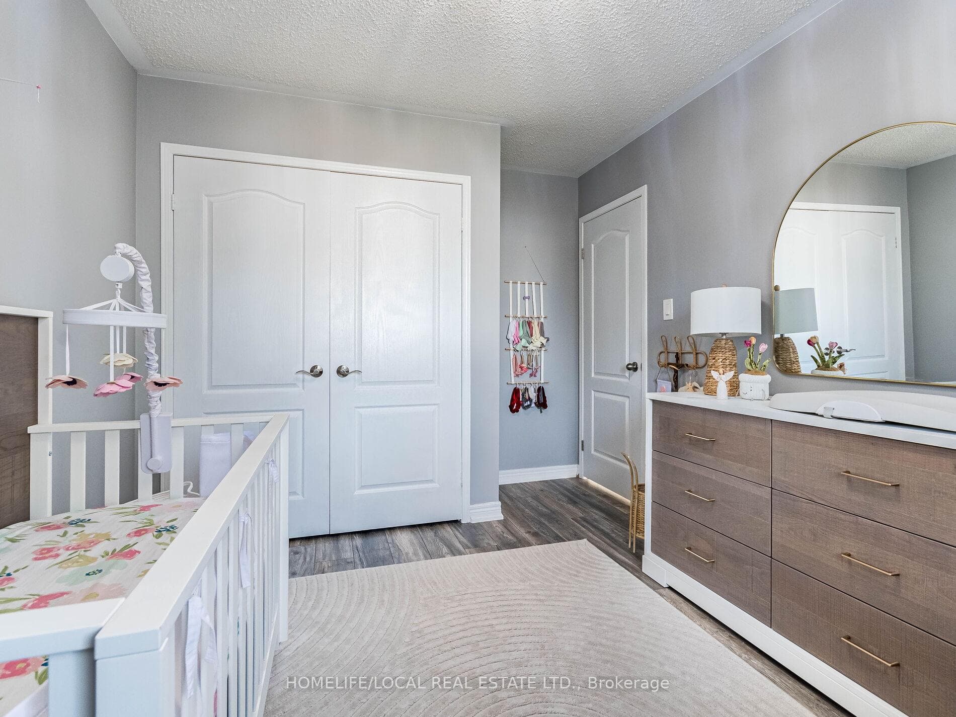 148 Richfield Square photo 29
