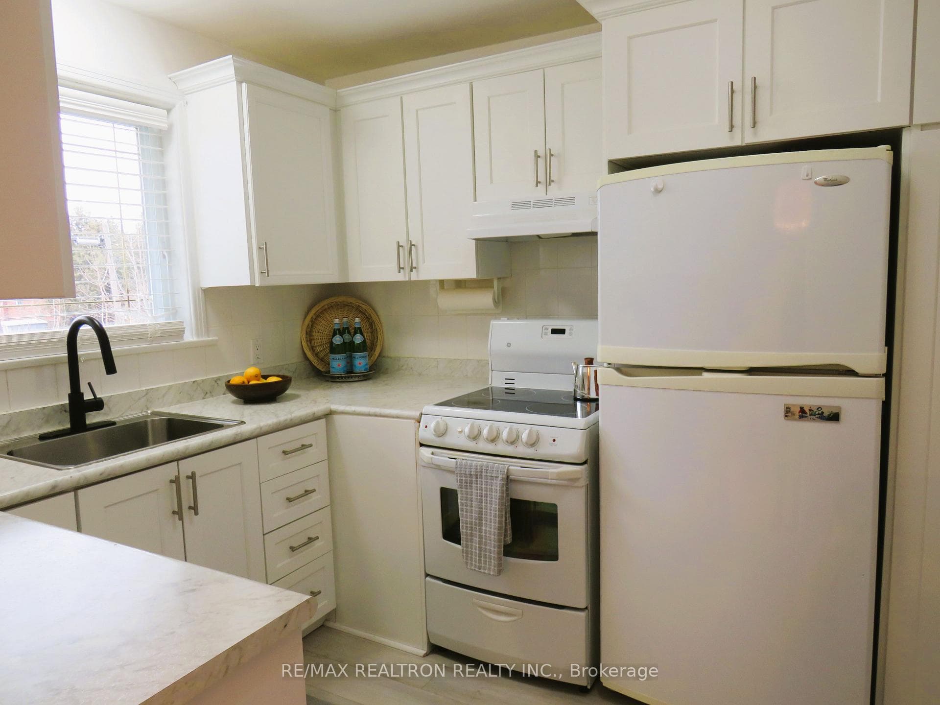 28 Wonderland Drive photo 9