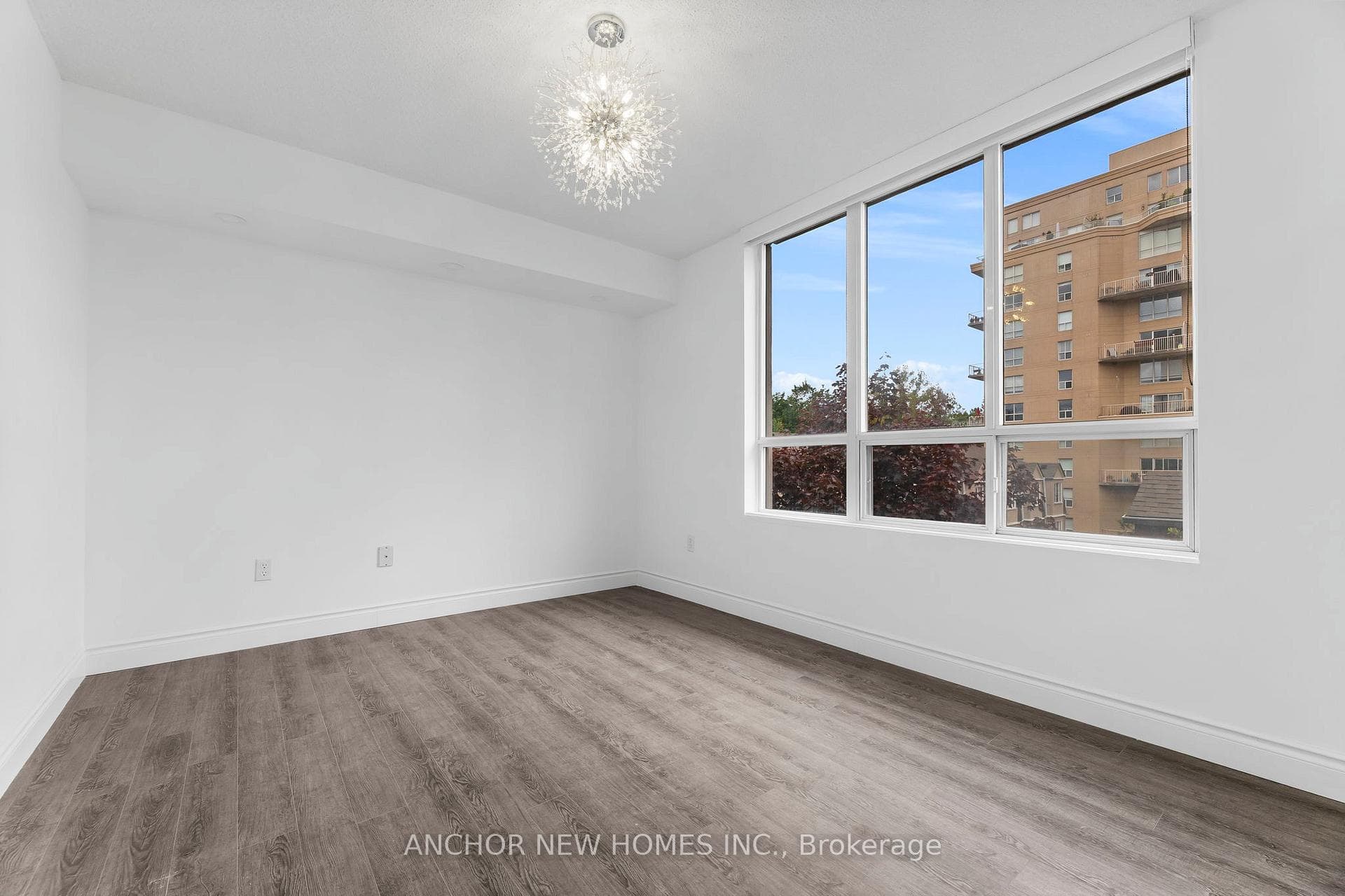 195 Merton Street Unit 515 photo 17