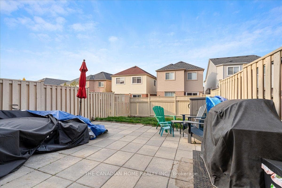 20 Epps Crescent photo 34
