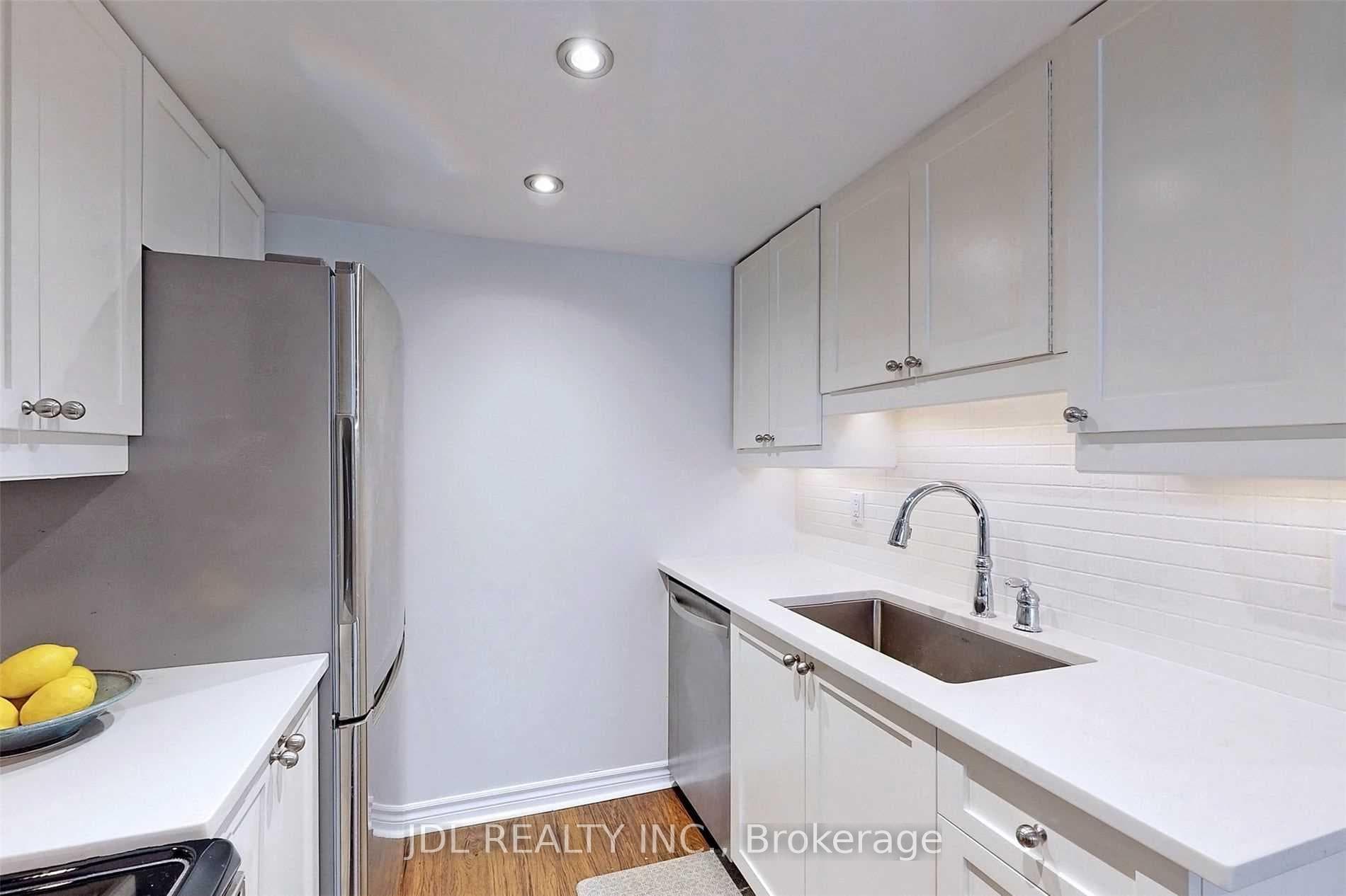 89 Lillian Street Unit #3 photo 3