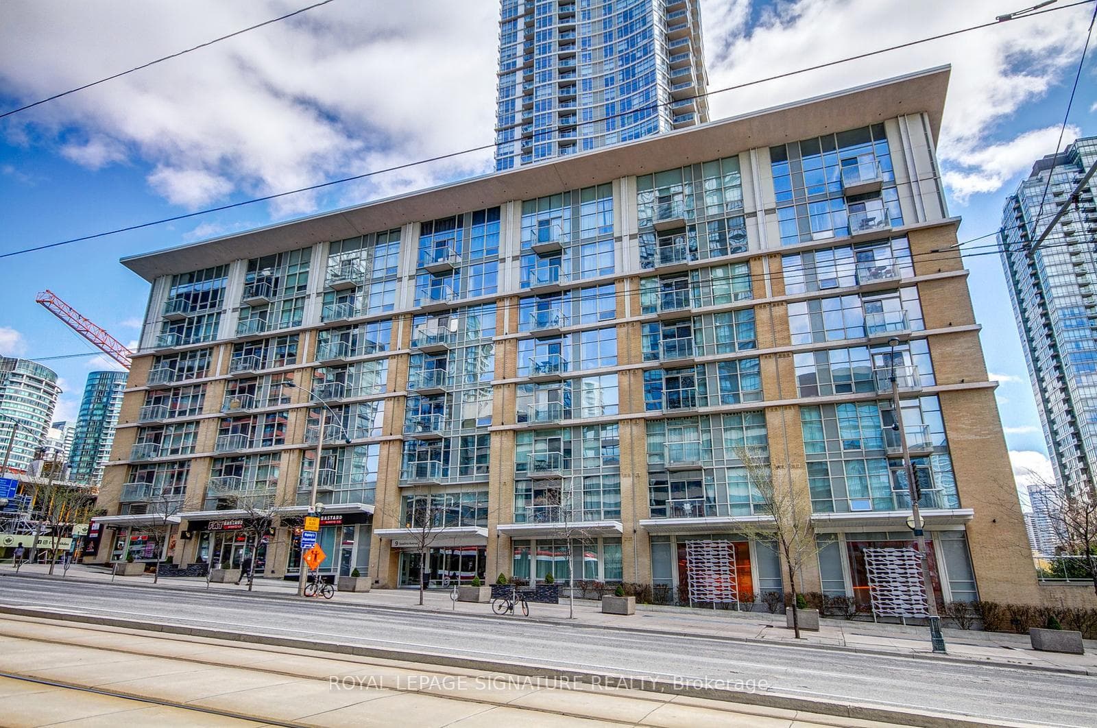 9 Spadina Avenue Unit M09 photo 33
