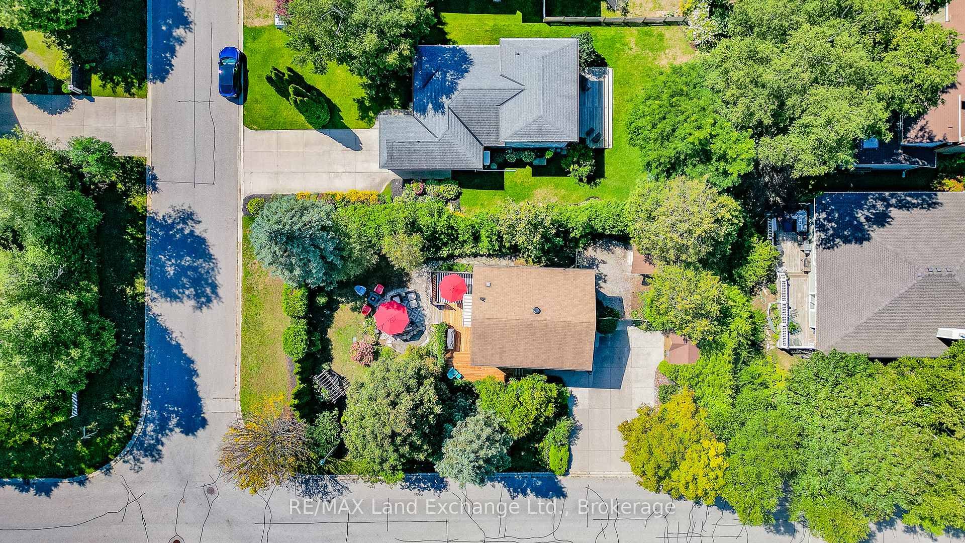 215 Island Street photo 44